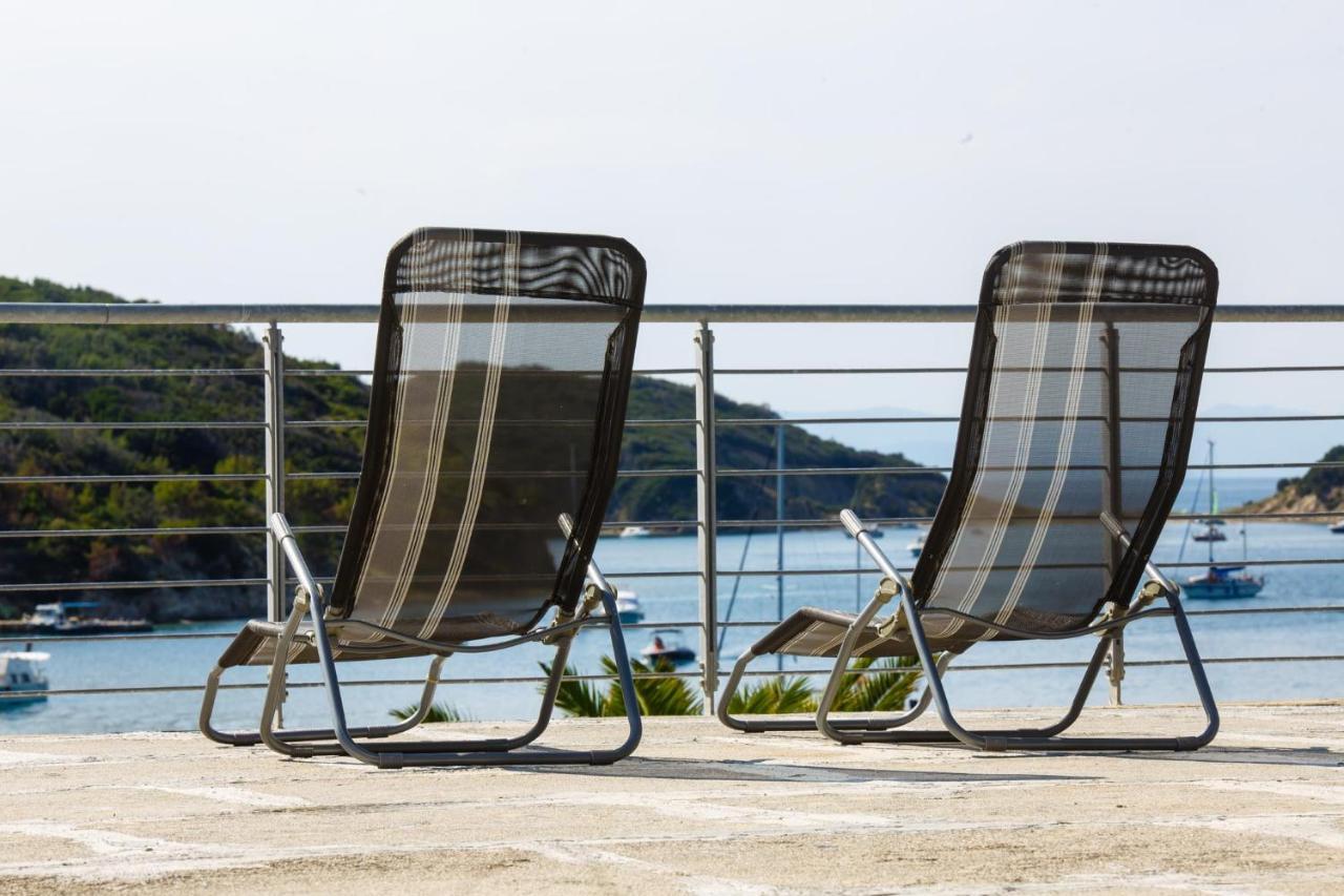 Beach Suite Nina Supetarska Draga Exterior photo
